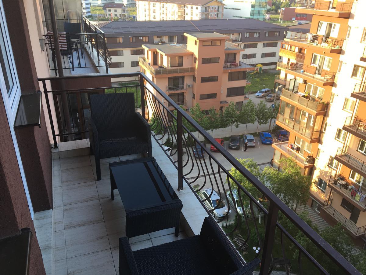 Apartment Militari *