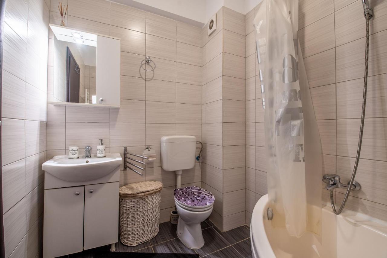 Apartment Militari